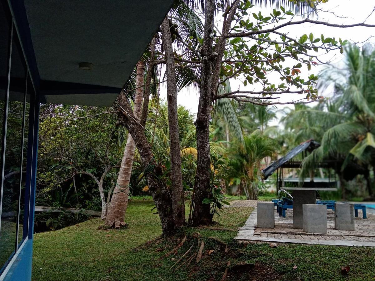 Azzurra Hikkaduwa Villa Exterior photo